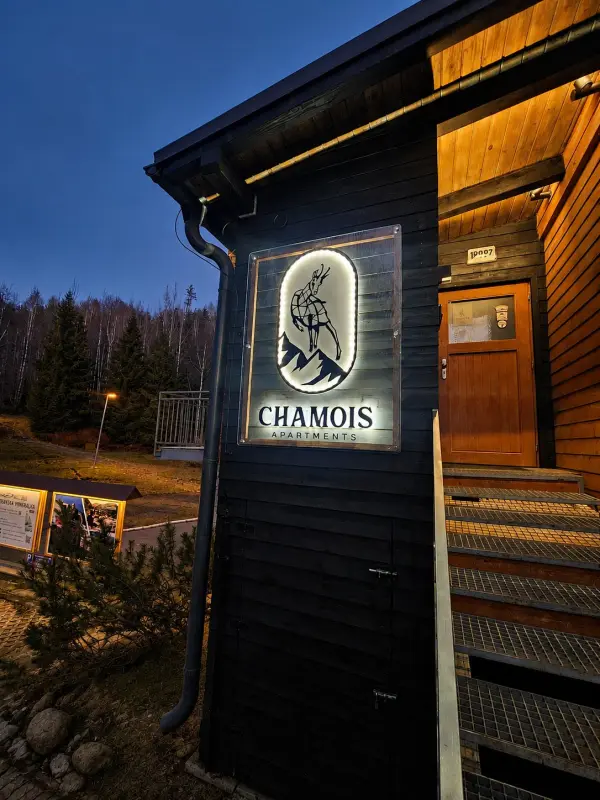Izba Štúdiový apartmán Chamois s balkónom v TANAWA, s.r.o. – chamois apartments vstup